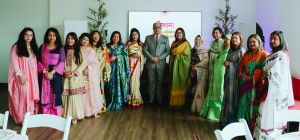 মা দিবসে নিজেদের মায়ের গল্প শোনালেন নিউইয়র্কের নারীরা