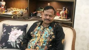 জেনারেল আজিজের ওপর নিষেধাজ্ঞা, যা বললেন দুই মন্ত্রী ও জেনারেল আজিজ