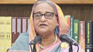 আমি বঙ্গবন্ধুকন্যা, দেশ বেচি না, জেলাসিও করি না: শেখ হাসিনা