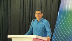 ডাক বিভাগের কর্মীরা ৫১ কোটি টাকা লো পা ট করেছেন, জানালেন পলক