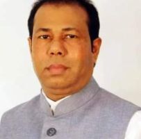 পরিচয় মিলেছে ৪০০ কোটি টাকার মালিক প্রধানমন্ত্রীর ব্যক্তিগত কর্মচারী সেই পিয়নের
