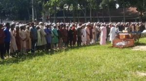 আবু সাঈদের দাফন সম্পন্ন, জানাজায় মানুষের ঢল