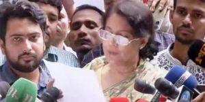 সব মন্ত্রণালয়ে উপদেষ্টাদের সঙ্গে ছাত্রদের সম্পৃক্ত করা হচ্ছে, জানালেন দুই উপদেষ্টা