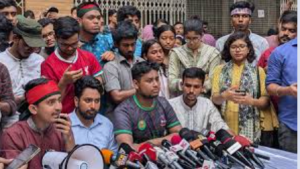 শিক্ষার্থীদের কারা উস্কে দিচ্ছে?