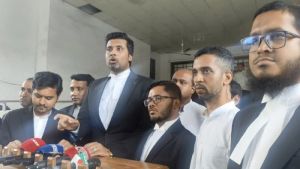 মামলা কার্যতালিকায় ওঠা নিয়ে অনিয়ম
