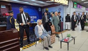 জুলাই-আগস্টের গণঅভ্যুত্থানে প্রবাসীরা বড় ভূমিকা পালন করেছেন : প্রধান উপদেষ্টা