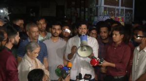 ৪ উপদেষ্টার আশ্বাসে সাড়ে ১৩ঘন্টা পর হাসপাতালে ফিরলেন জুলাই-আগস্ট আন্দোলনে আহতরা
