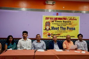 টাইমস স্কোয়ারে প্রথমবার তিথি মেনে দুর্গাপূজা