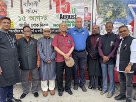 বঙ্গবন্ধুর খুনীদের দেশে ফেরত পাঠানোর আহবানের মধ্য দিয়ে নিউইয়র্কে পালিত হয়েছে জাতীয় শোক দিবস