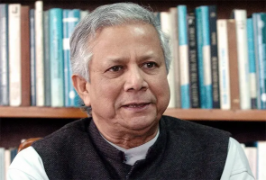 ড. মুহাম্মদ ইউনুসের গ্রামের বাড়িতে পুলিশ, তথ্য সংগ্রহ তাঁর পরিবারের