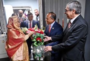 জাতিসংঘ সাধারণ পরিষদের ৭৮তম অধিবেশনে যোগ দিতে প্রধানমন্ত্রী এখন নিউইয়র্কে