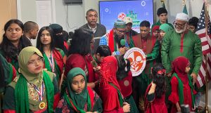 বর্ণাঢ্য আয়োজনে বিজয় দিবস উদযাপন করলো বাংলাদেশ সোসাইটি