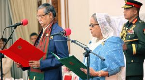 পঞ্চমবারের মতো প্রধানমন্ত্রী হিসেবে শপথ নিলেন শেখ হাসিনা