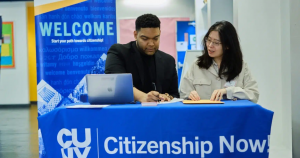 CUNY-শহরের আশ্রয়প্রার্থীদের সুবিধা-সাহায্যে দুর্দান্ত ভূমিকা রাখছে
