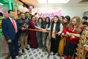 জ্যাকসন হাইটসে মানহা’স ক্লোজেটের শো রুম উদ্বোধন